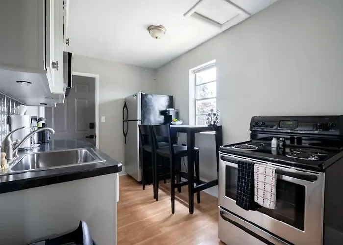 Casa Quatro By Jungle House Near Convention Center Osu & Nationwide Arena Walk To High Street Downtown & Short North 5 800reviews Private Parking * Columbus